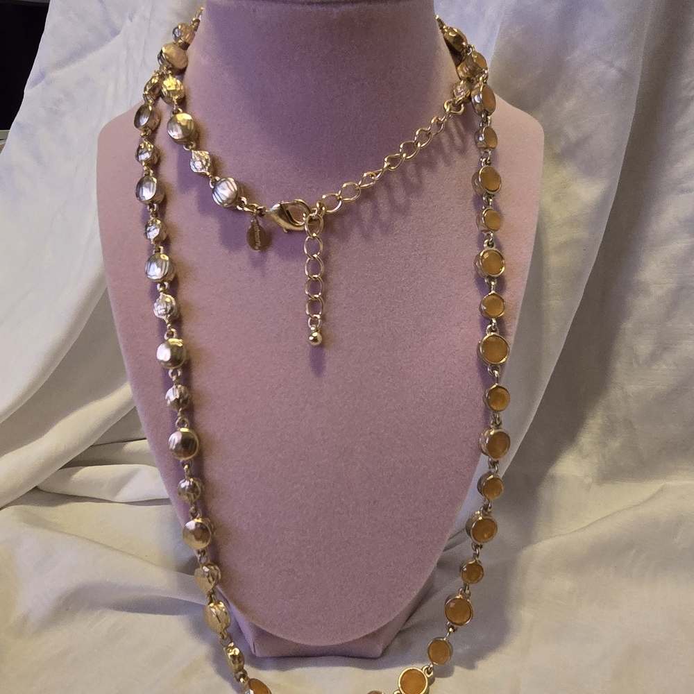 Chico's Gold Necklace with Beaded Elegance Vintage. - Picture 6 of 7